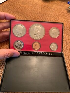Vintage 1977 S US Mint Proof set of 6 coins in original plastic packaging